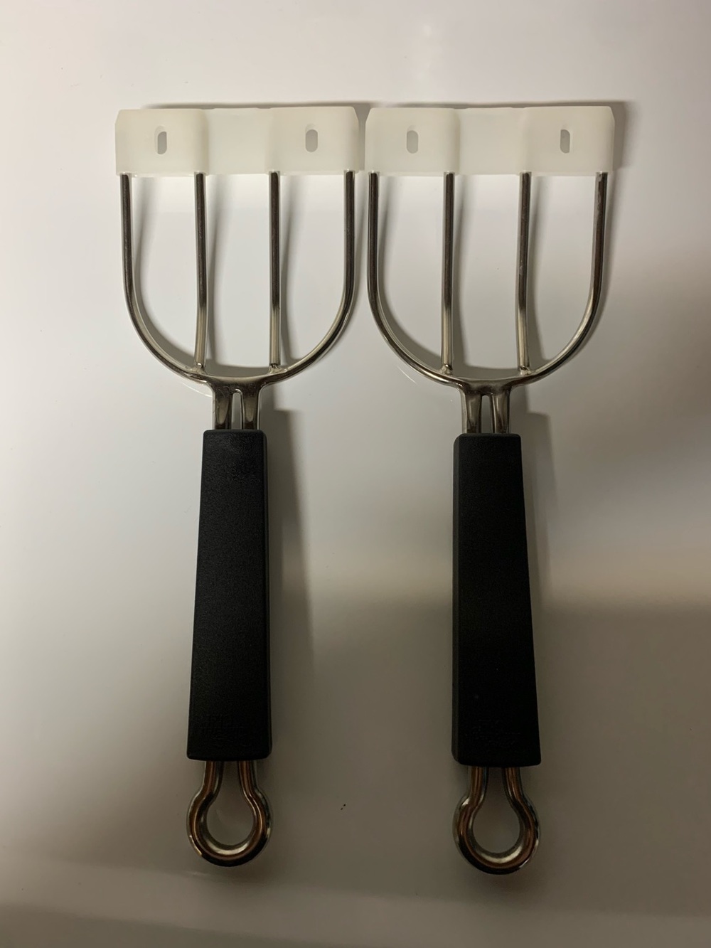 Pampered Chef Meat Lifter Forks (never used)
